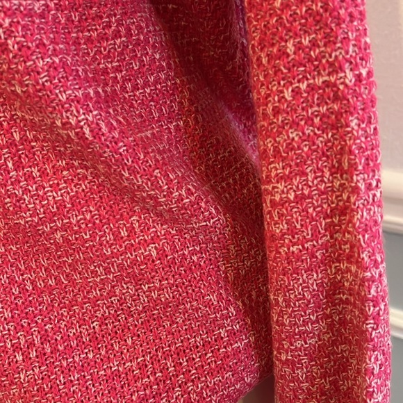 LIKE NEW COZY KNIT TURTLENECK SWEATER - SIZE SMALL - Picture 3 of 8